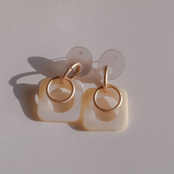2/25 Chic modern geometric earrings - Picture 2 of 4